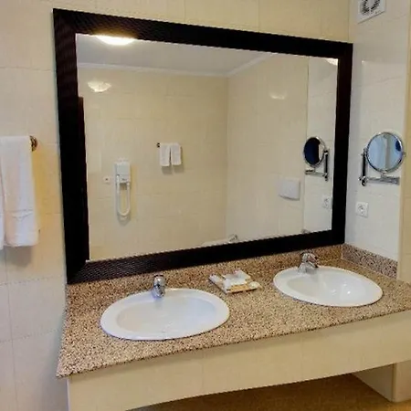 Отель Tecadra 4*